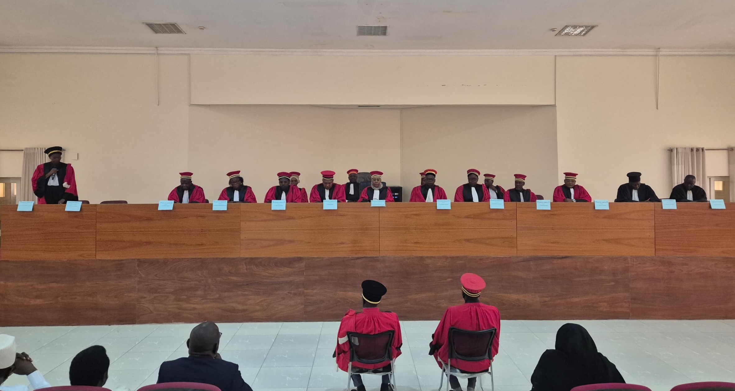 Audience solennelle de prestation de serment et d'installation d'un membre et d'un avocat général près la Cour des Comptes